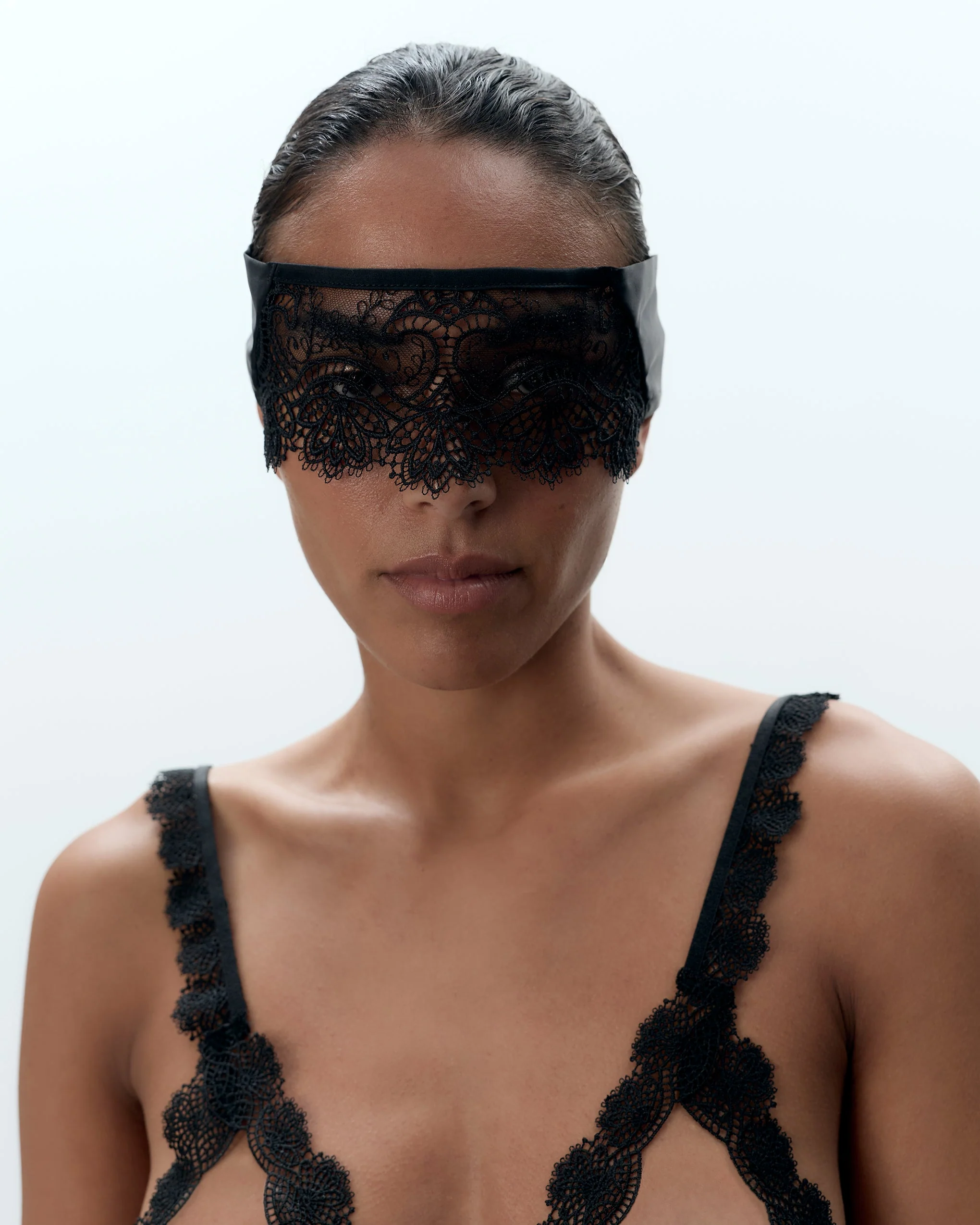 Arella Mascherina Nera - immagine 5