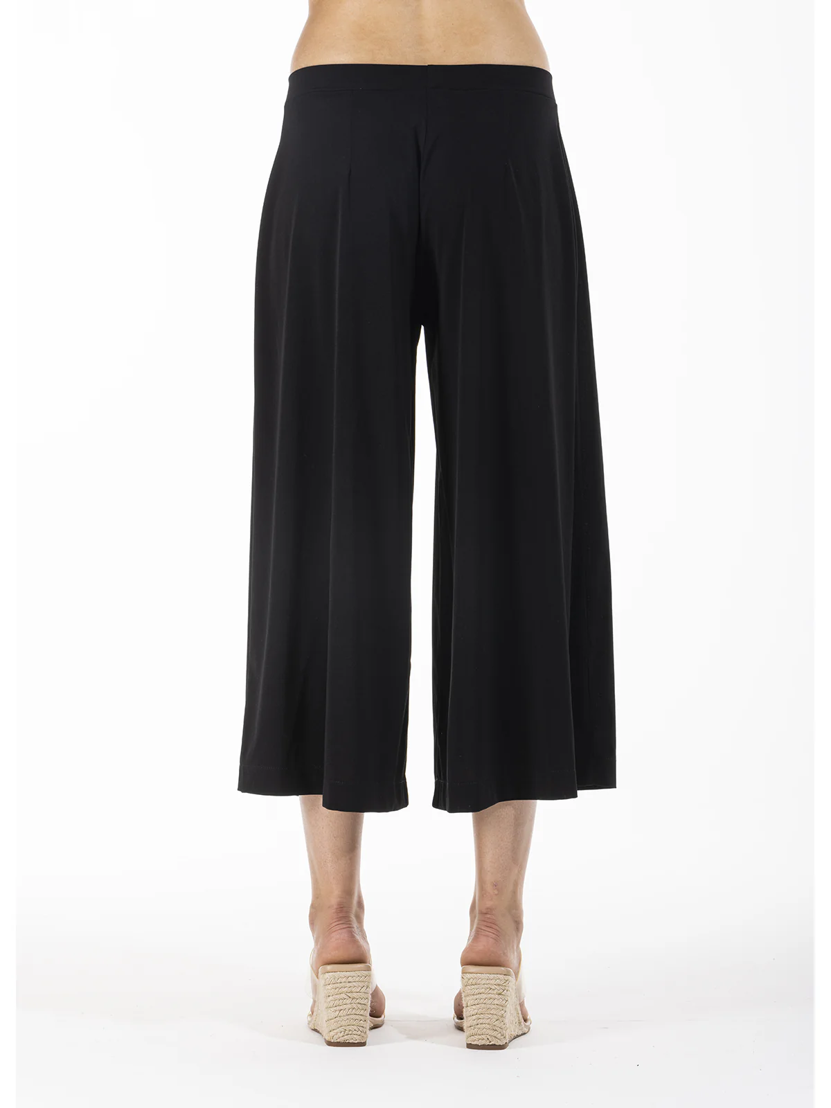 Gonna pantalone in lucente tessuto elasticizzato - immagine 3